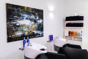 Artwork hairdresser - Salon Haarwäsche